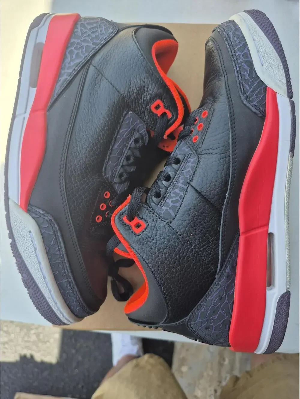 Air Jordan 3 Retro III Black Bright-Crimson Size 8.5 Mens